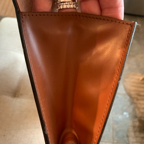 Louis Vuitton clutch - Picture 10 of 17